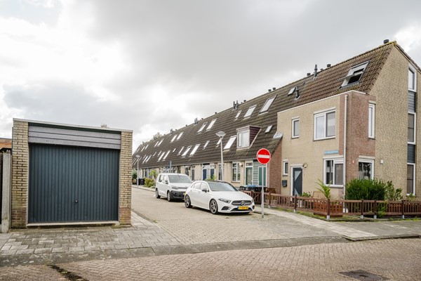 Medium property photo - Fie Carelsenstraat 6, 3207 VB Spijkenisse